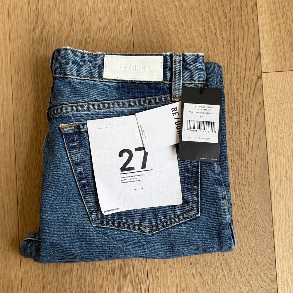 Re/Done 70's Blue Mere Low-Rise Straight
Jean size 27